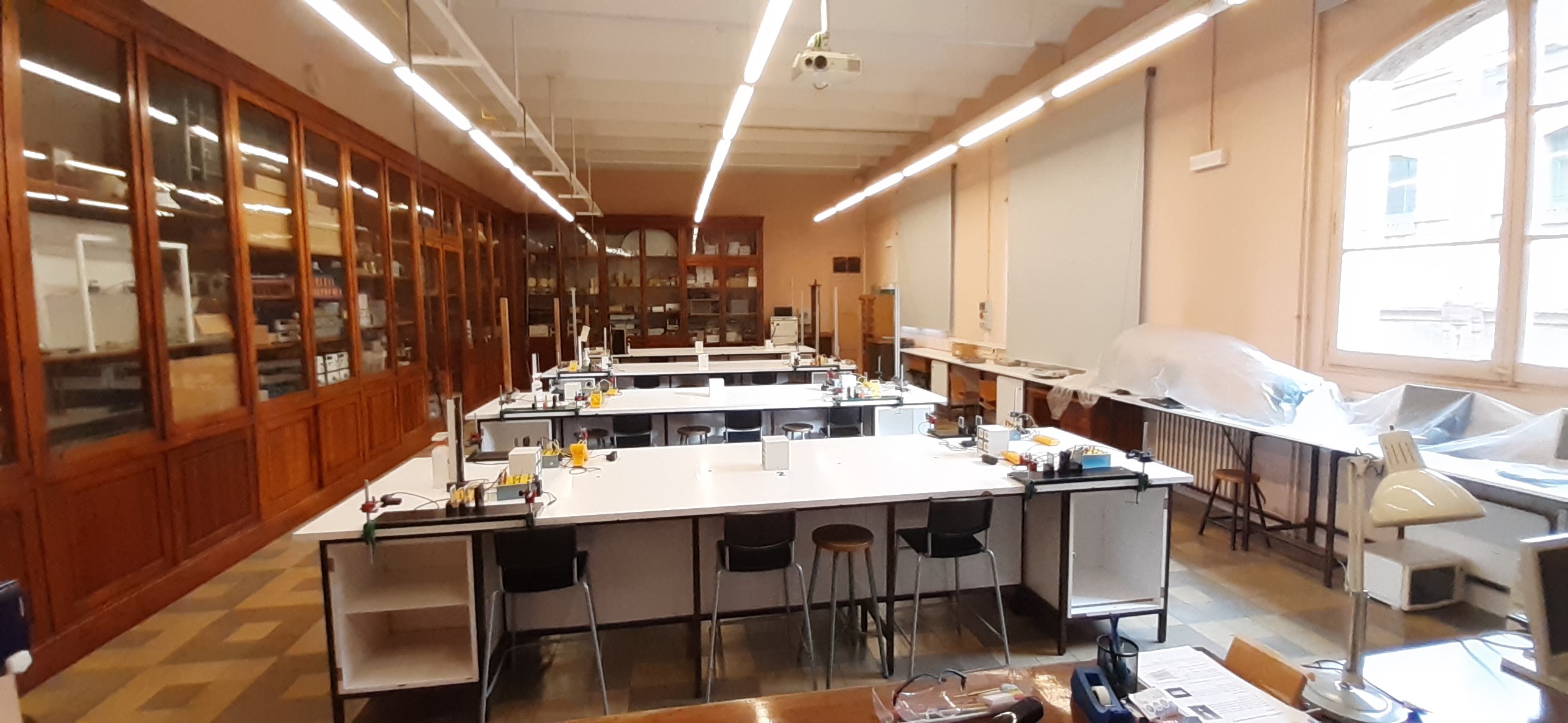 Lab_Fisica_abans.jpeg